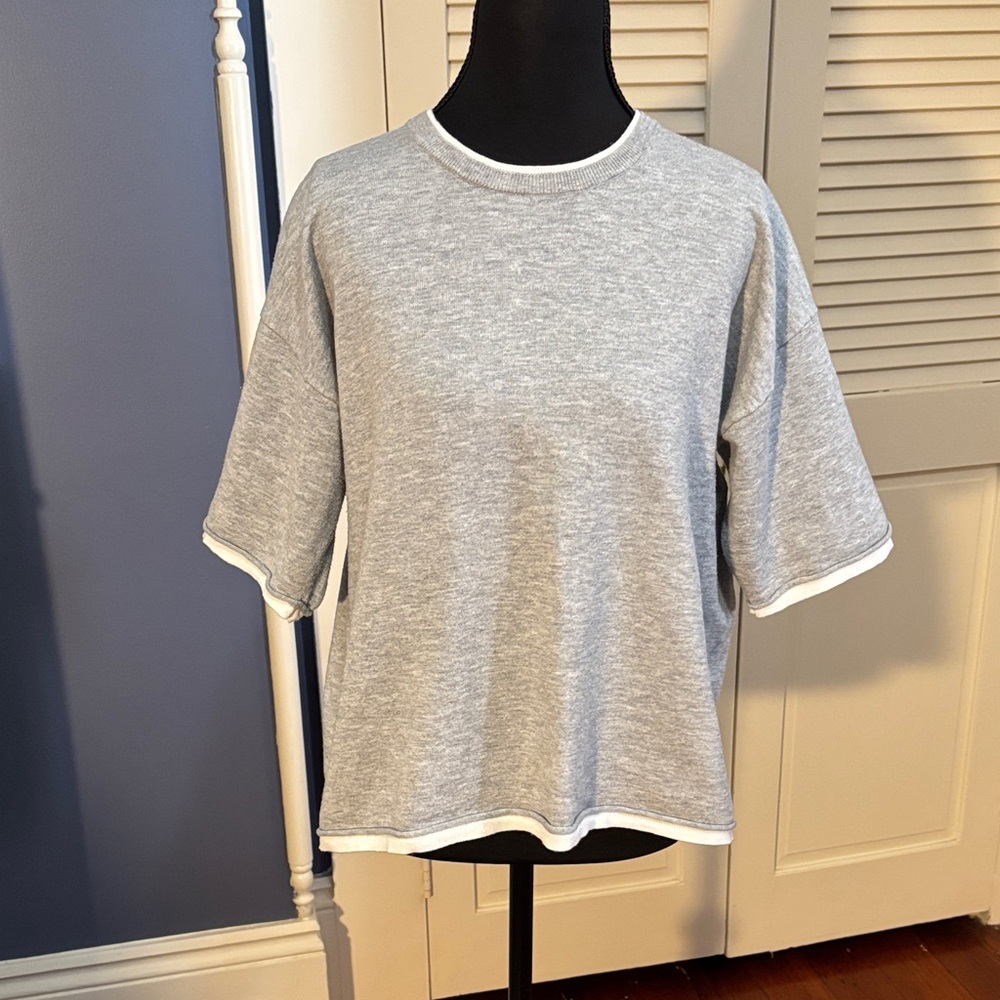 Women's Heather Gray Crewneck Short-Sleeve Sweater